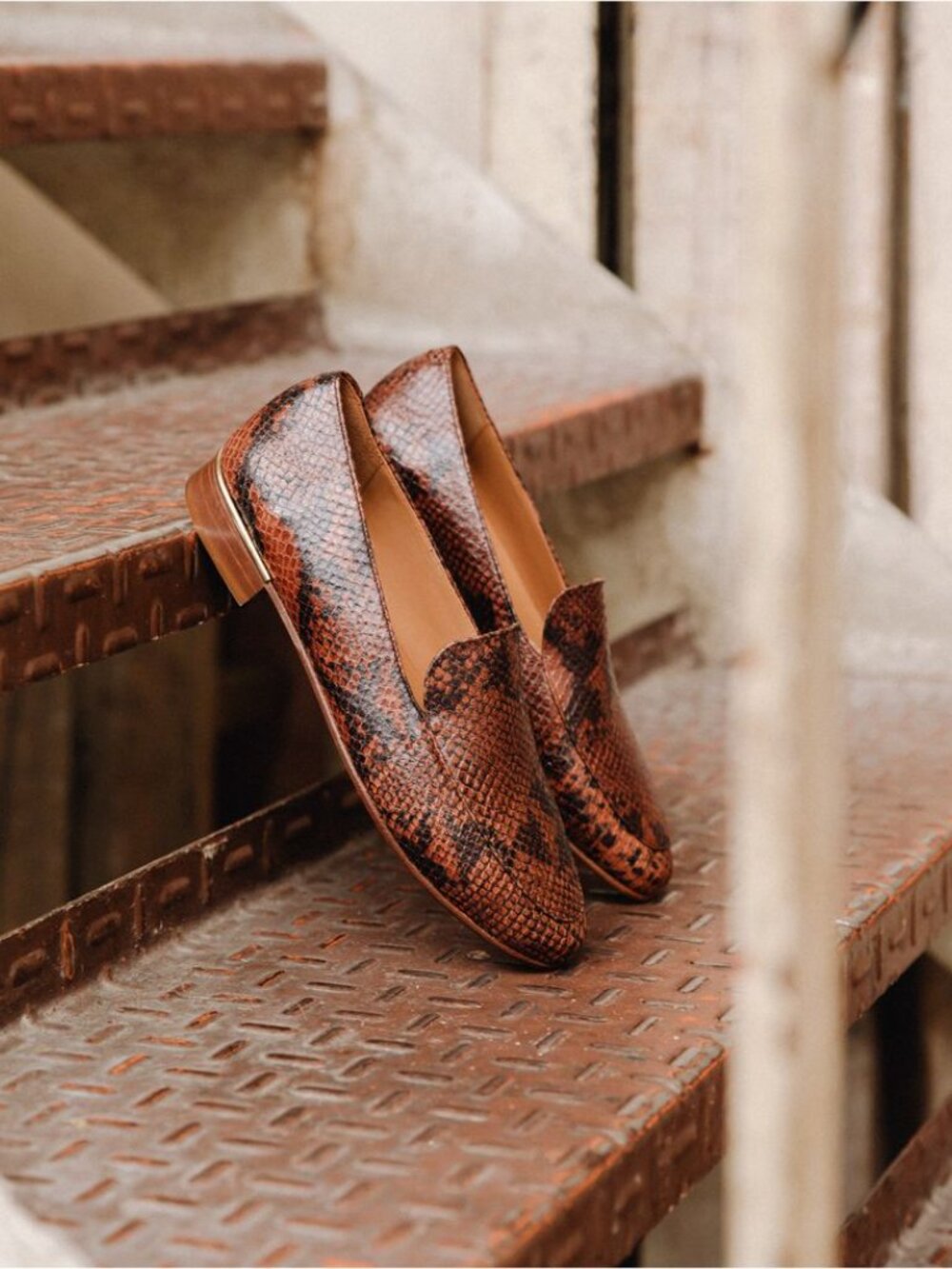 Bobbies Paris Leather Snakeskin Loafers Sz 39